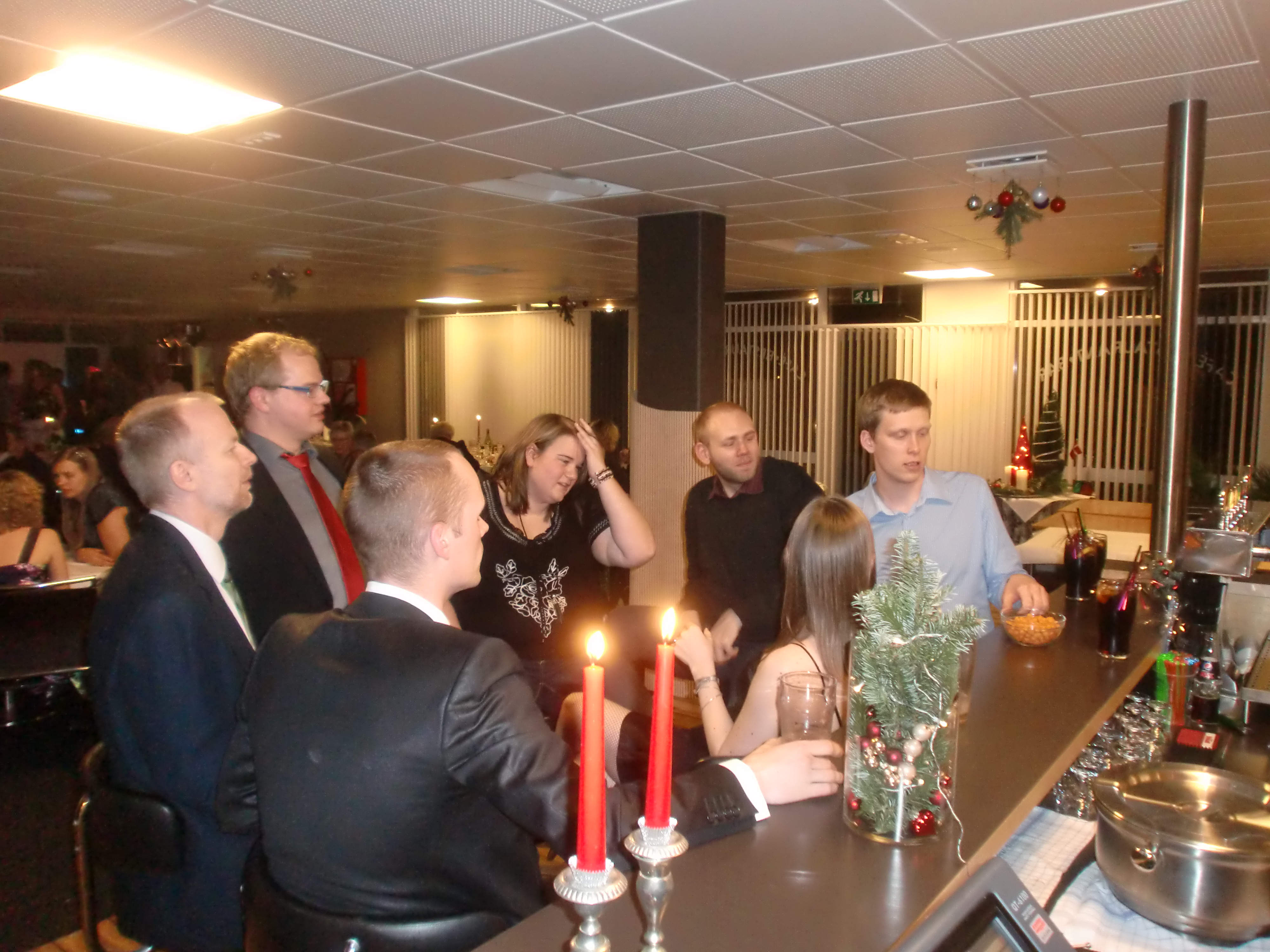 https://www.mos-eisley.dk/media/Netic billeder/Julefrokost%2003-12-2011/CIMG2334.JPG